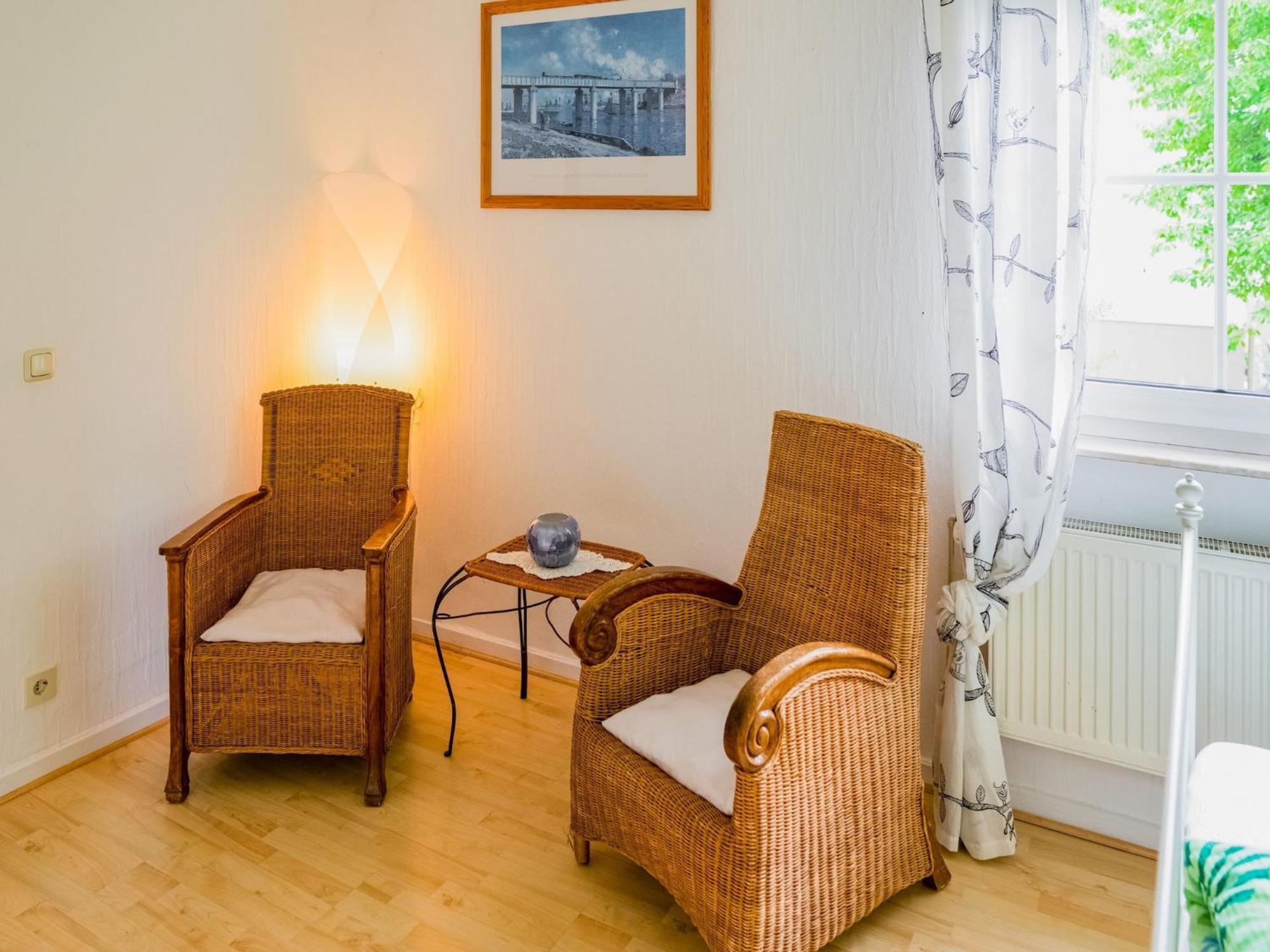 Apartment Luxurious In Near Public Pool *