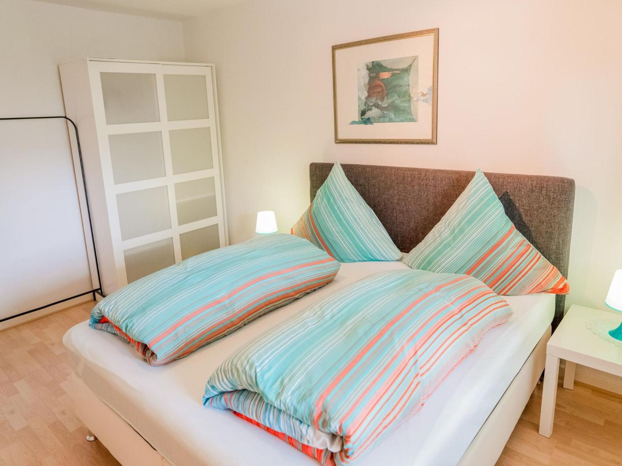 Luxurious In Near Public Pool Medebach